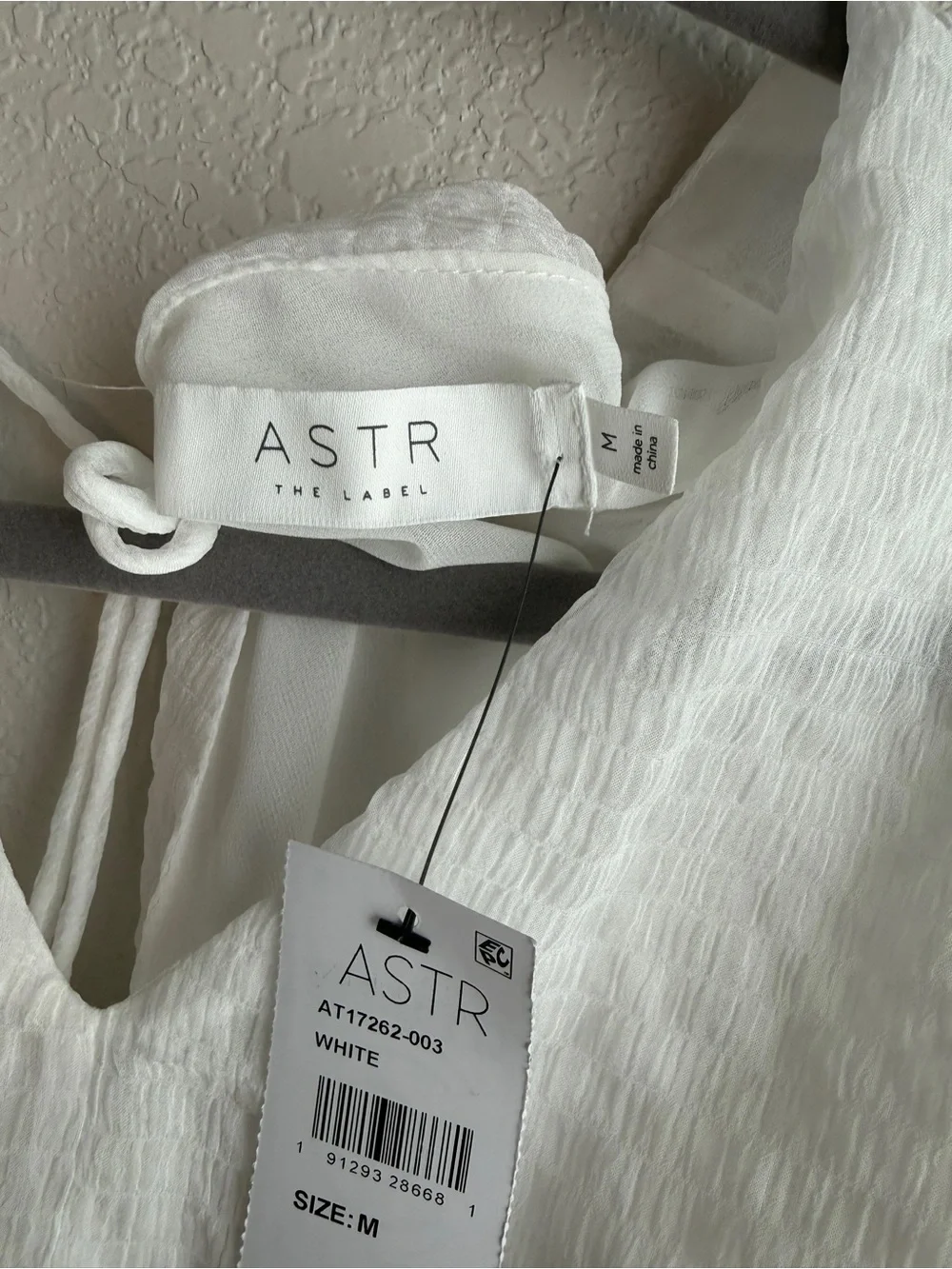 Astr airy white
